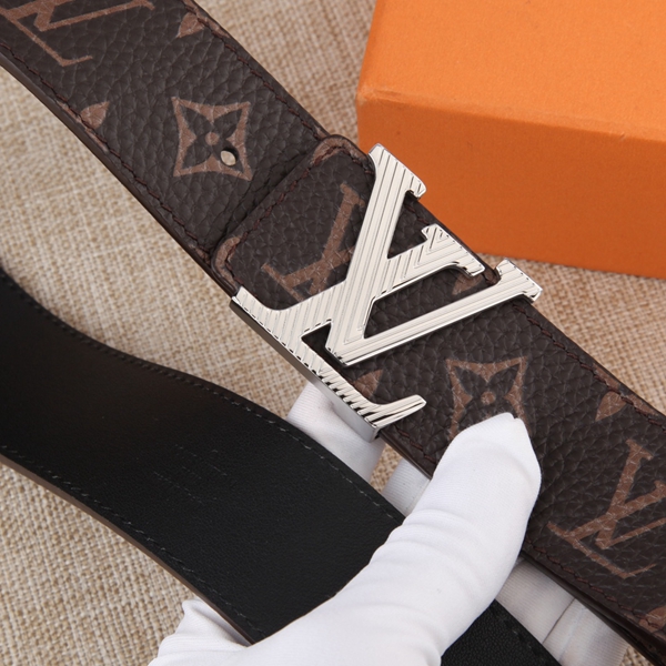 激安ルイヴィトンベルト背面デザイン